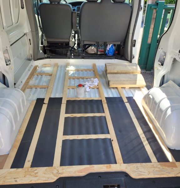 Image #1 à partir de Amelin E.