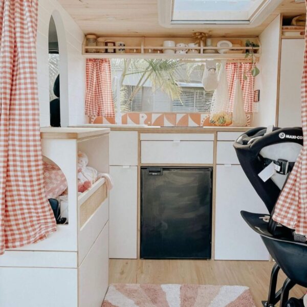 Cuisine et rangement van avec poignées RV LABS homologuée VASP