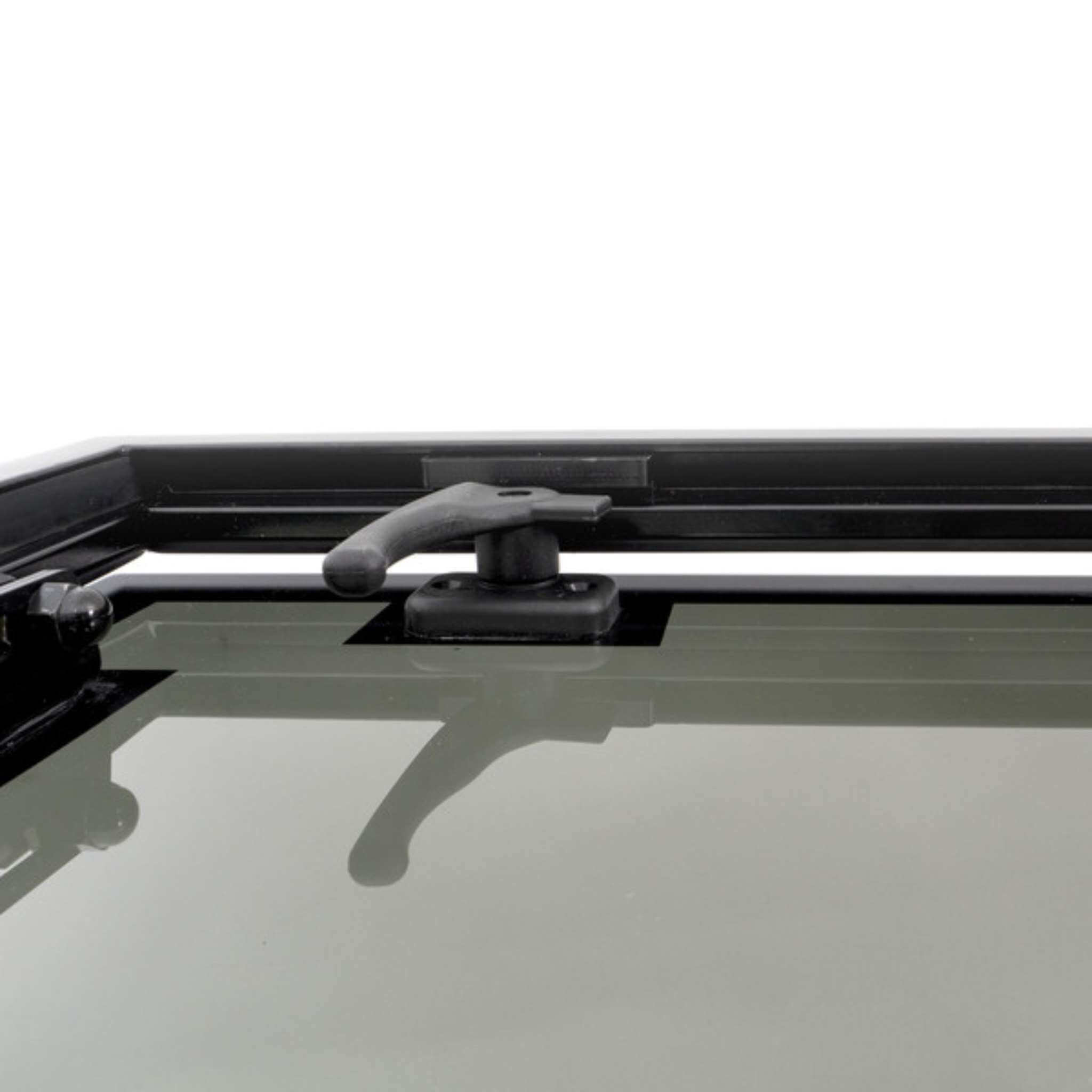 Baie VW T6 et T5 avant gauche latérale et projetable Carbest 4 Loquet de securite de la baie T5T6