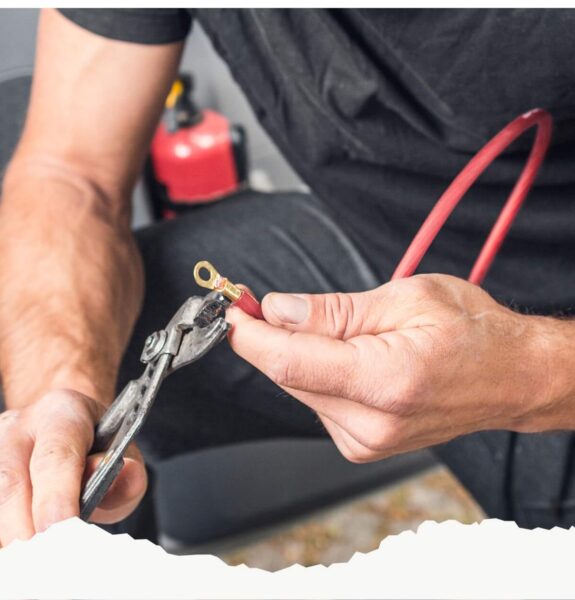 Batterie moteur vs batterie auxiliaire : comprendre la différence pour votre van