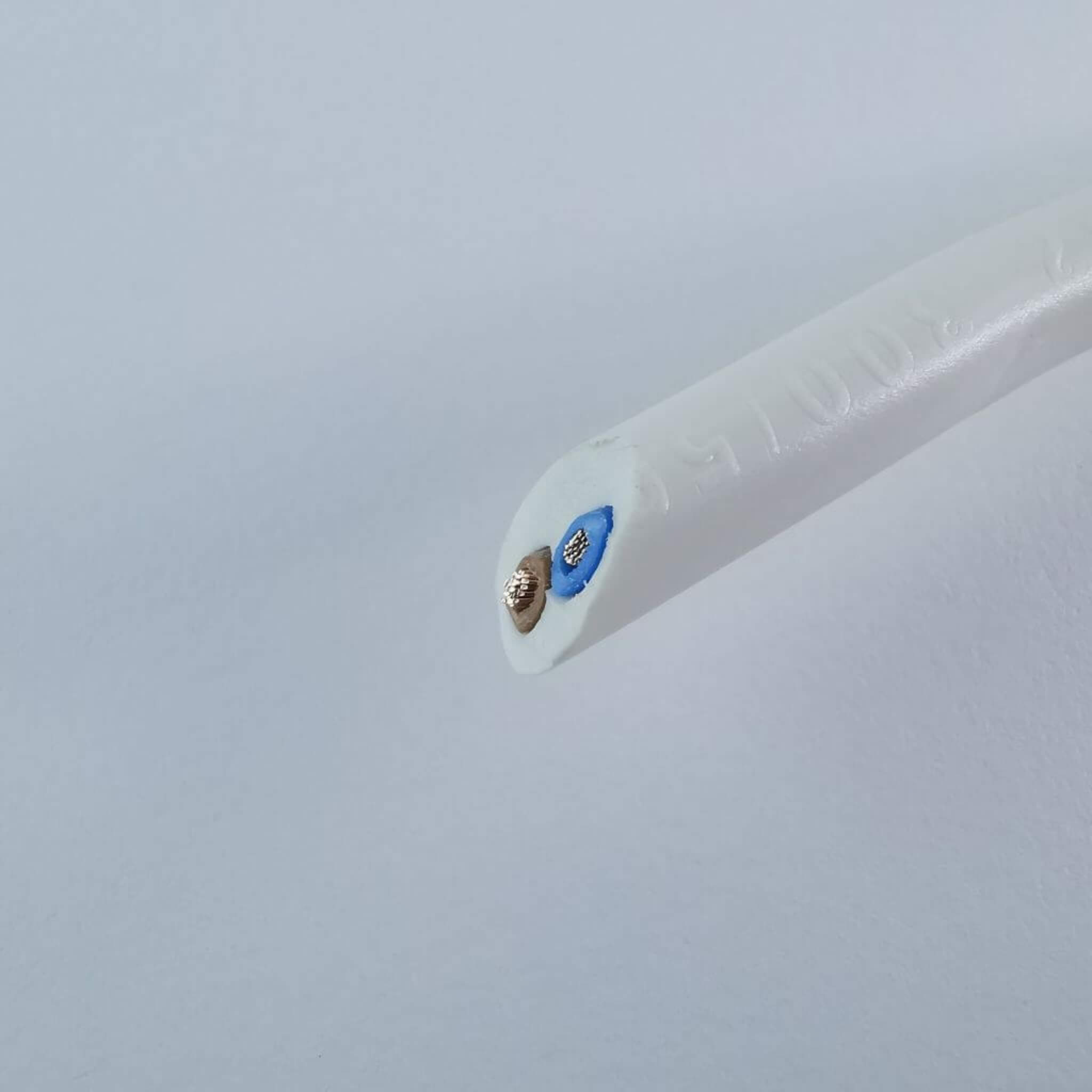 Câble souple 2 conducteurs H05VVF 2,5mm² x5 mètres 2 Câble électrique H05VVF 2 x 2,5 mm² 5 m souple