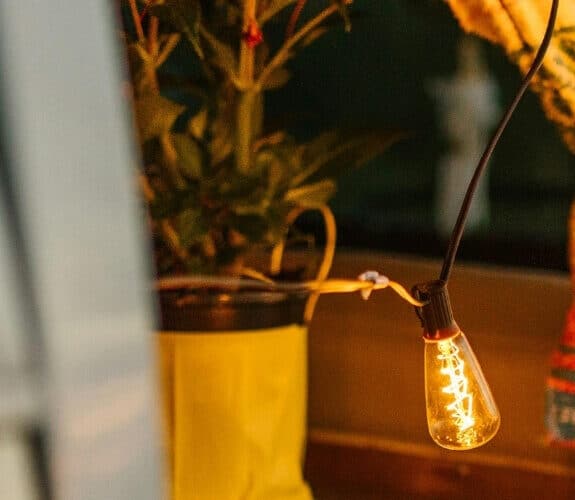 Calculer ses besoins en électricité en van aménagé