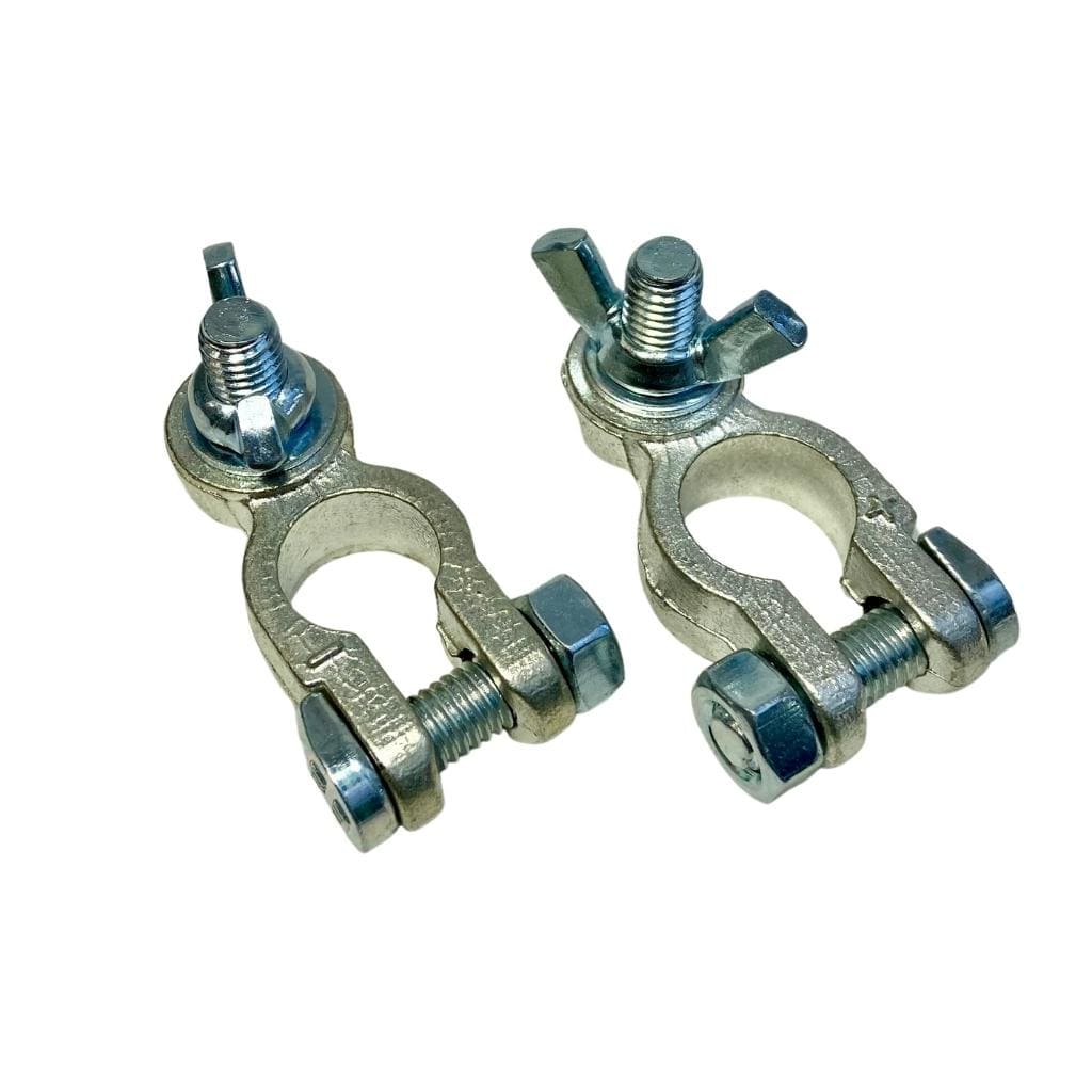 Cosses pour batterie (+ et -) 1 Cosses pour batterie (+ et -)