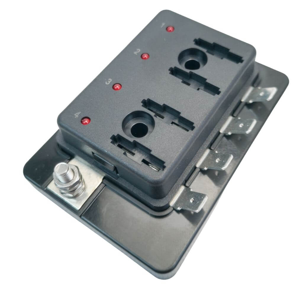 Porte fusible 4 fusibles 30A 4 Couvercle