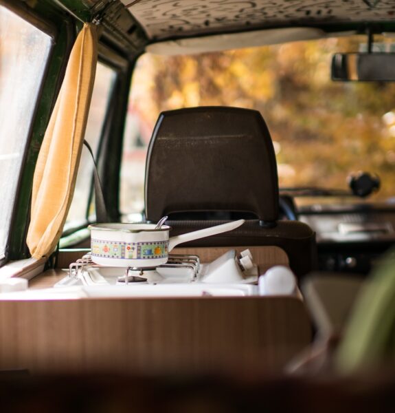 Cuisinière gaz dans un van aménagé