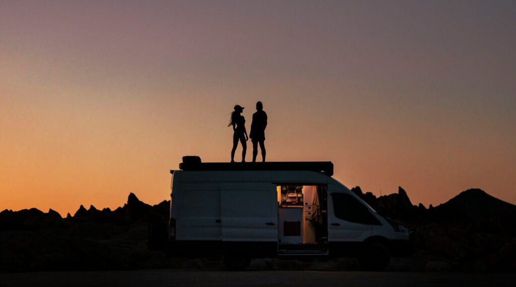 Micro-aventures nocturnes : 7 anecdotes vraies pour mieux dormir en van 7 Trouver un emplacement pour la nuit en van où l'on se sent en sécurité