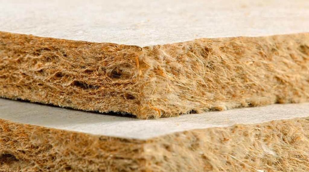 Quel est le meilleur isolant thermique pour votre van aménagé ? 2 Laine de chanvre : une isolation naturelle pour isoler votre van ou votre fourgon