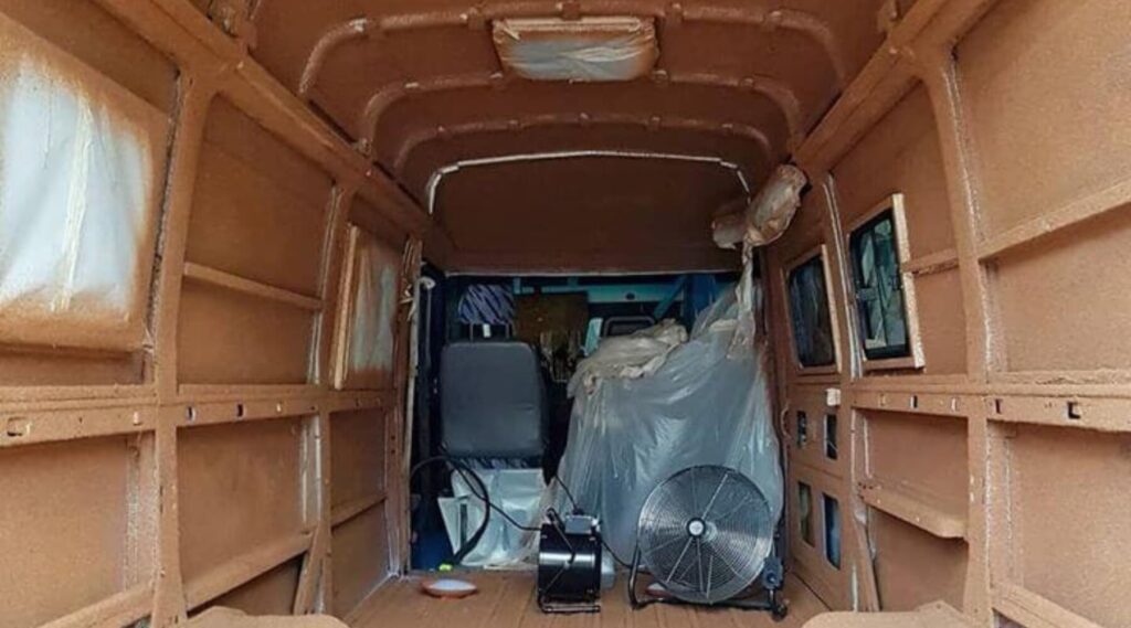 Quel est le meilleur isolant thermique pour votre van aménagé ? 1 Liege projete : une isolation naturelle pour isoler votre van ou votre fourgon