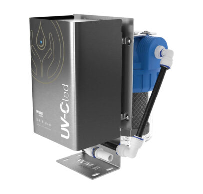Filtre UV-8 Steel WM Aquatec avec charbon actif pour désinfecter l’eau en van