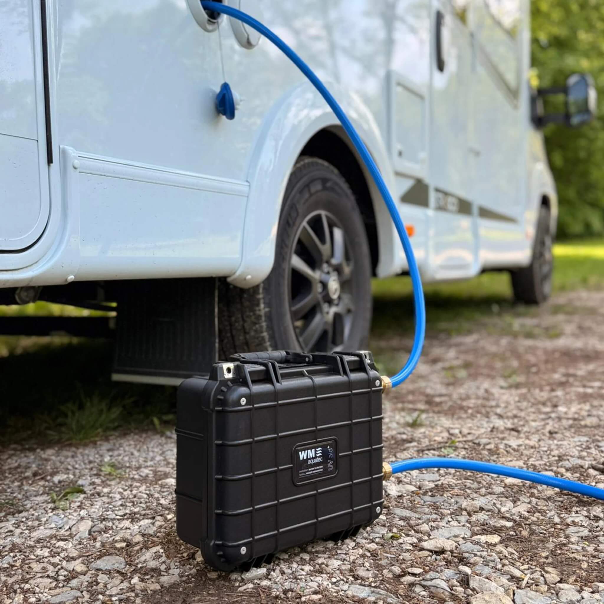 Kit Traitement de l'Eau UV-aid+ Eco WM Aquatec 2 Malette de traitement de l’eau UV-Aid+ Eco WM Aquatec pour camping-car et bateau